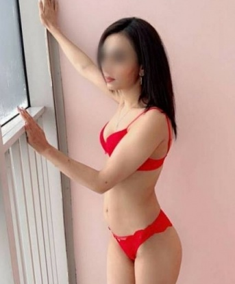 Живу в сказочной Москве, готовая подарить тебе самые незабываемые моменты.
Мои услуги - это полное расслабление, наслаждение и удовлетворение. Я умею находить волшебные точки на твоем теле и дарить нежность каждой клеточке. Ты заслуживаешь только лучшего, и я готова подарить тебе незабываемую ночь, полную страсти и наслаждения.
У меня есть отзывы моих благодарных клиентов, которые оставили свои сердца под моим обаянием. Моя красота и опыт не оставят тебя равнодушным.
Смотри фото на моей страничке, чтобы убедиться в этом сам. Жду тебя, чтобы сделать твои фантазии реальностью. 🌹💋 1554, 22 года