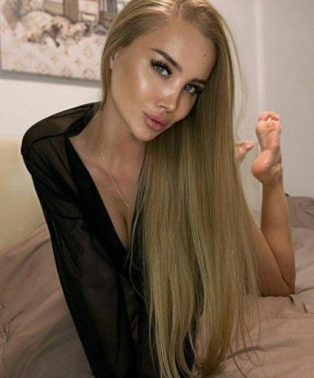 Обворожительная блондинка с шаловливыми глазками приглашает на встречу самого требовательного джентльмена. Гарантирую атмосферу незабываемой страсти и удовольствия. Звони и пригласи меня в гости! 11344, 25 лет